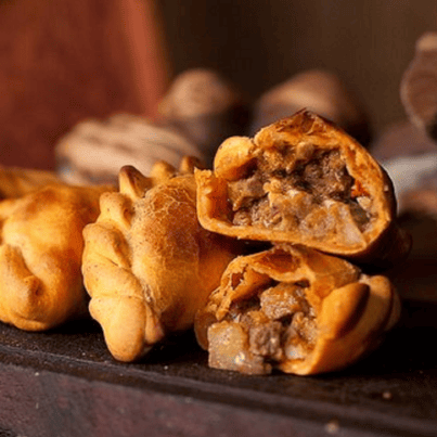 Empanada de Carne Cortada a Cuchilla