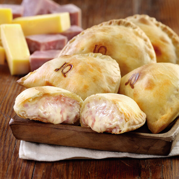 Empanada de Jamon y Queso